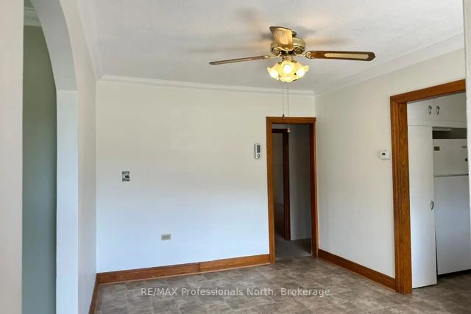 7 Invergordon Avenue photo 2