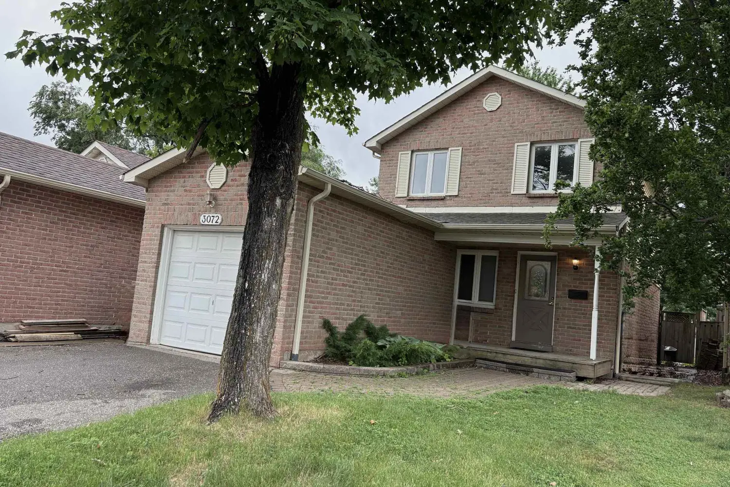 3072 Patrick Crescent photo 4