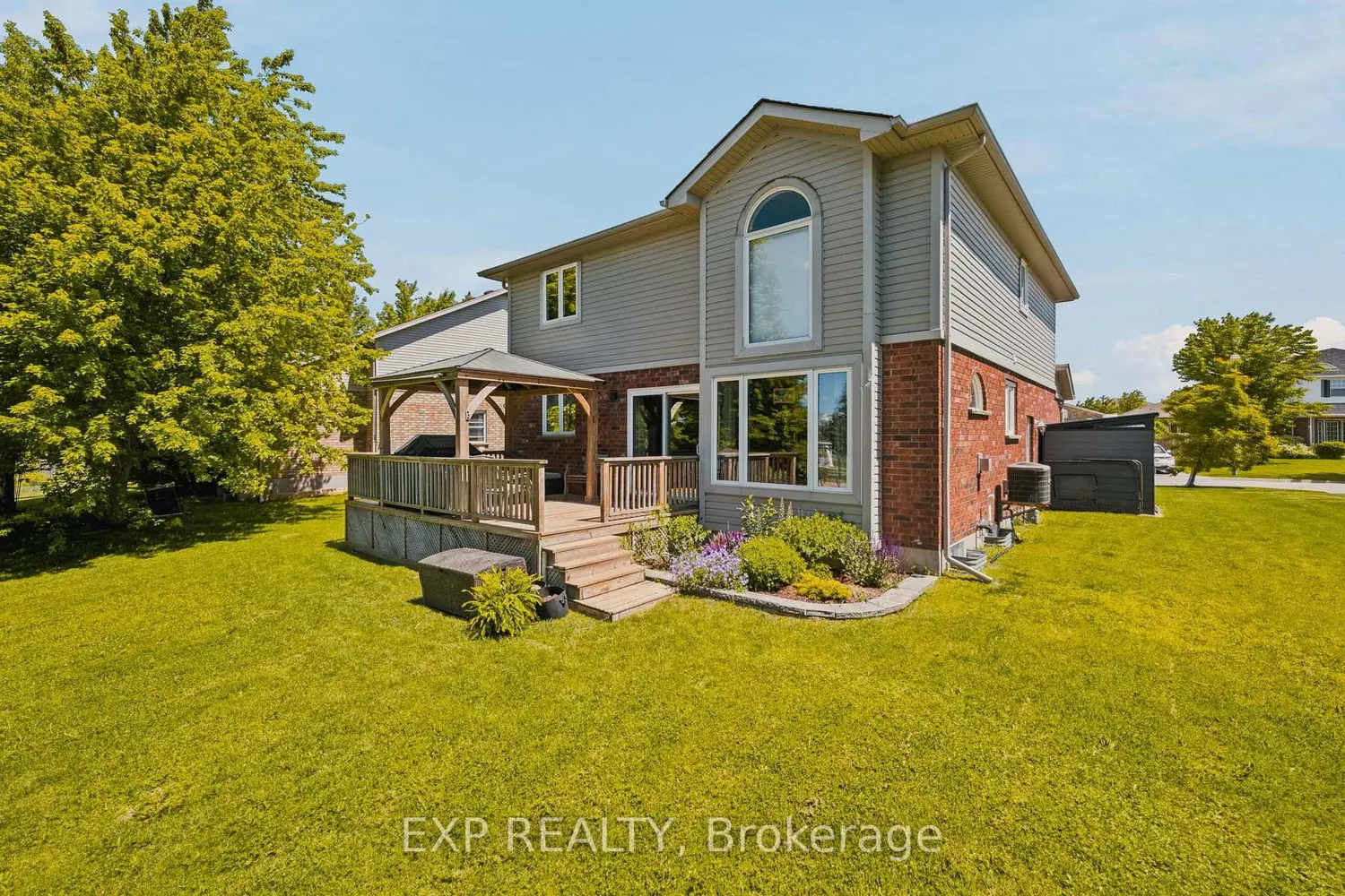 91 Andrews Drive photo 2