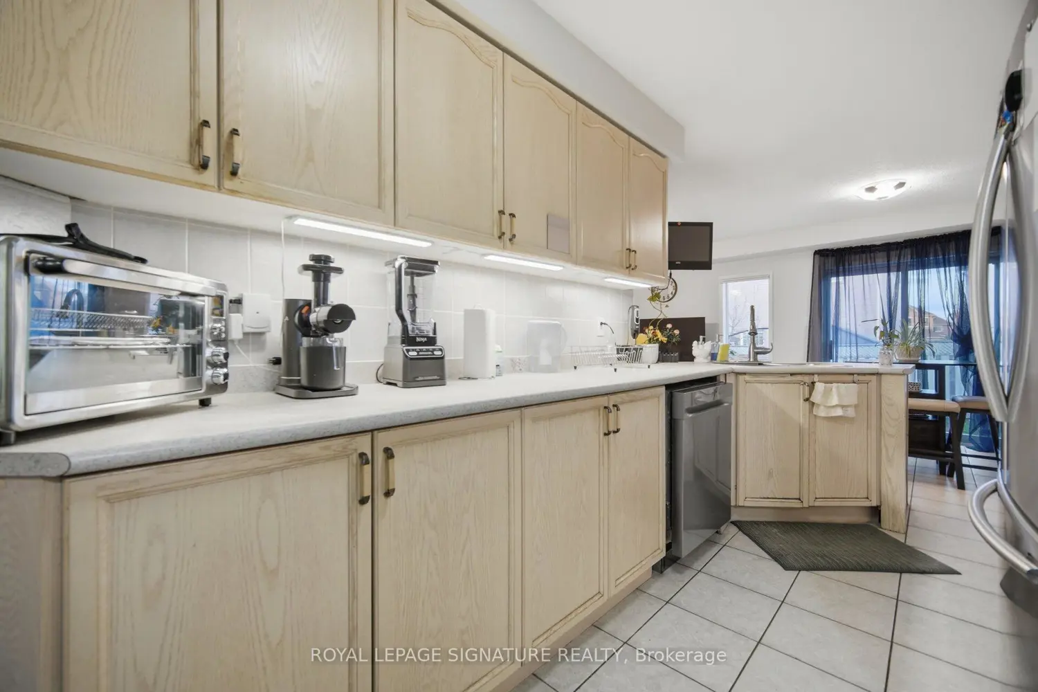 588 Rossellini Drive photo 3