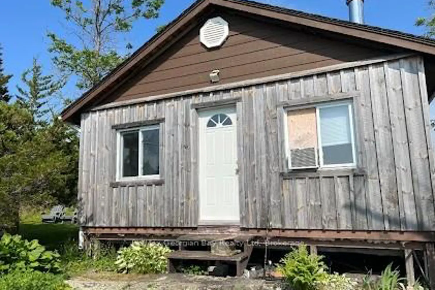 380 2 Island photo 4