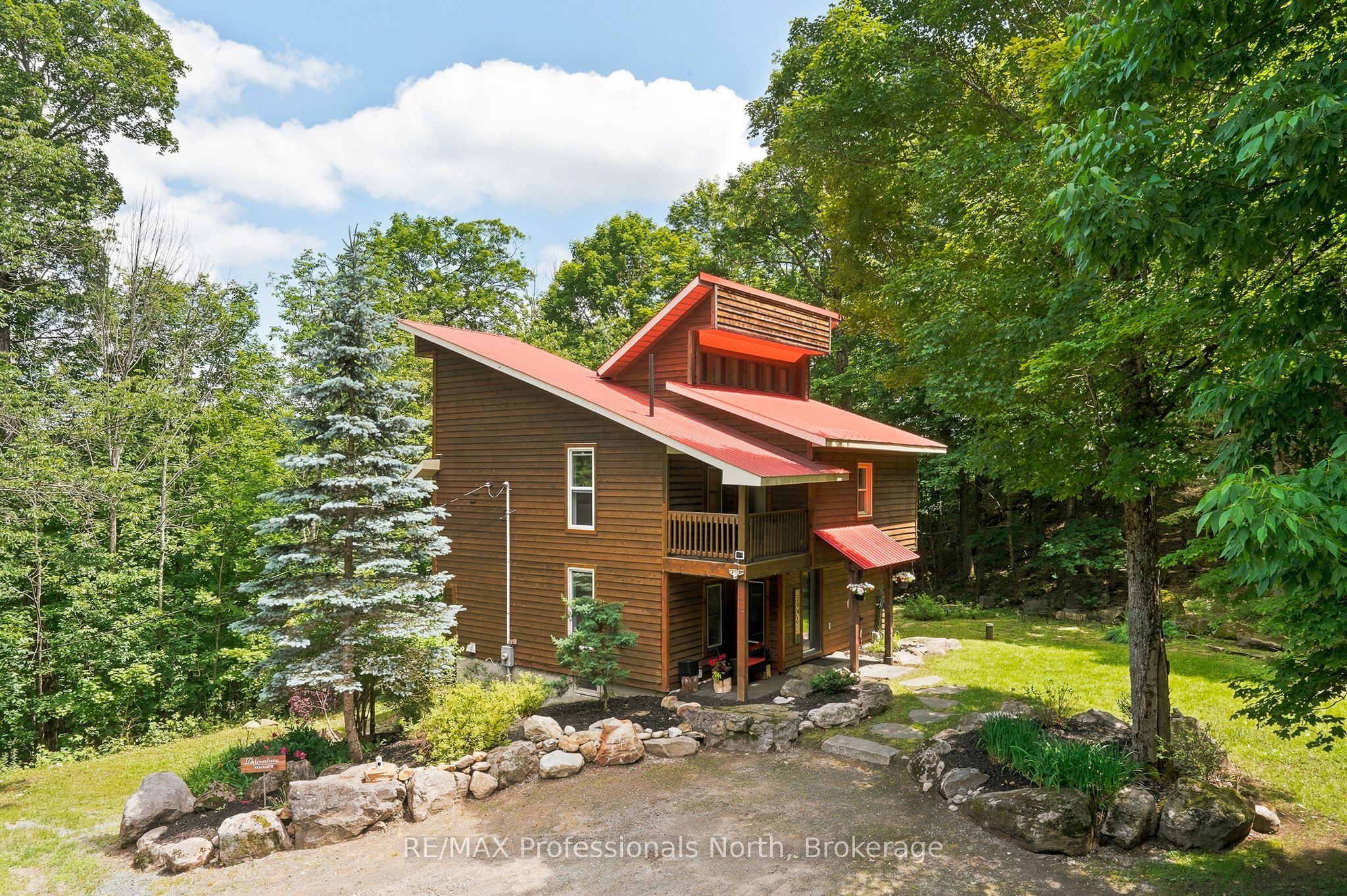 869 North Mary Lake Road, Huntsville, ON, P1H 1S4