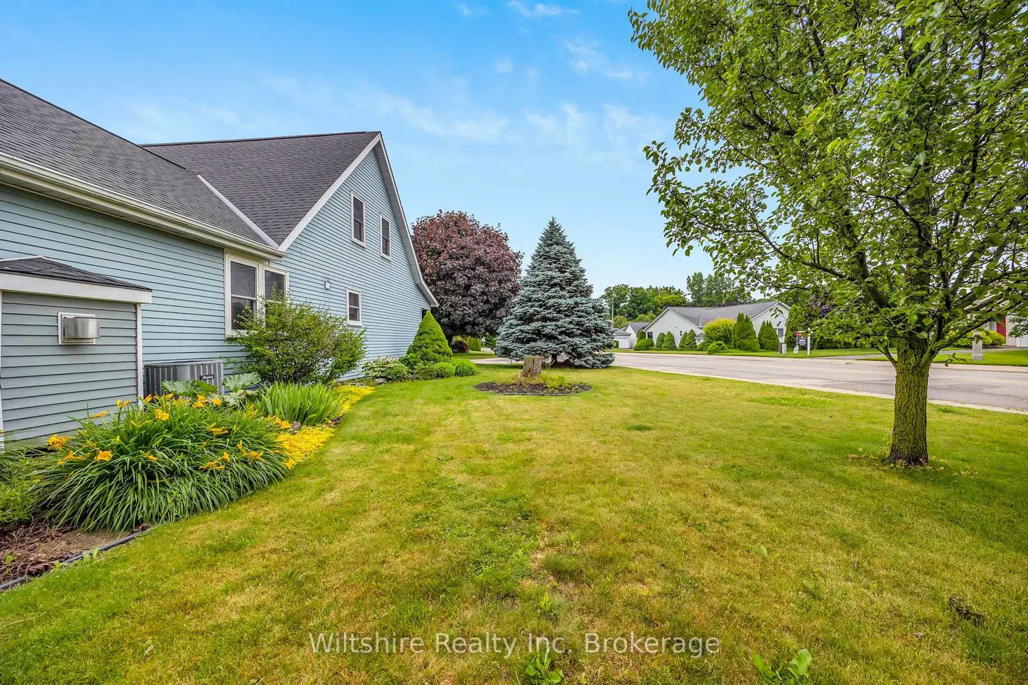 48 Sinclair Drive photo 3
