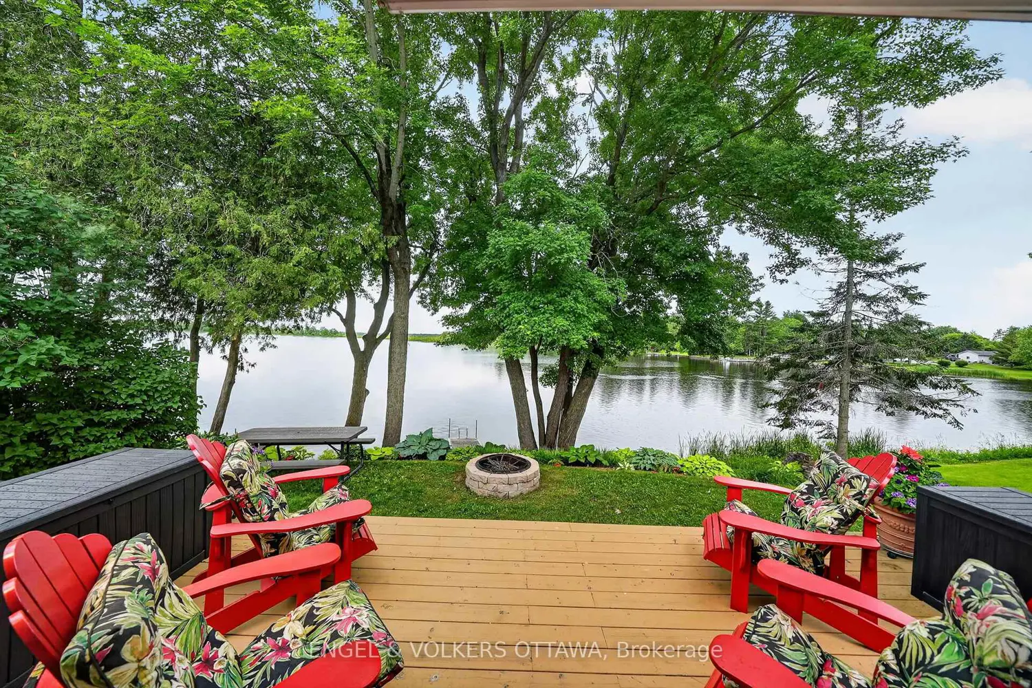131 Bay Street photo 2