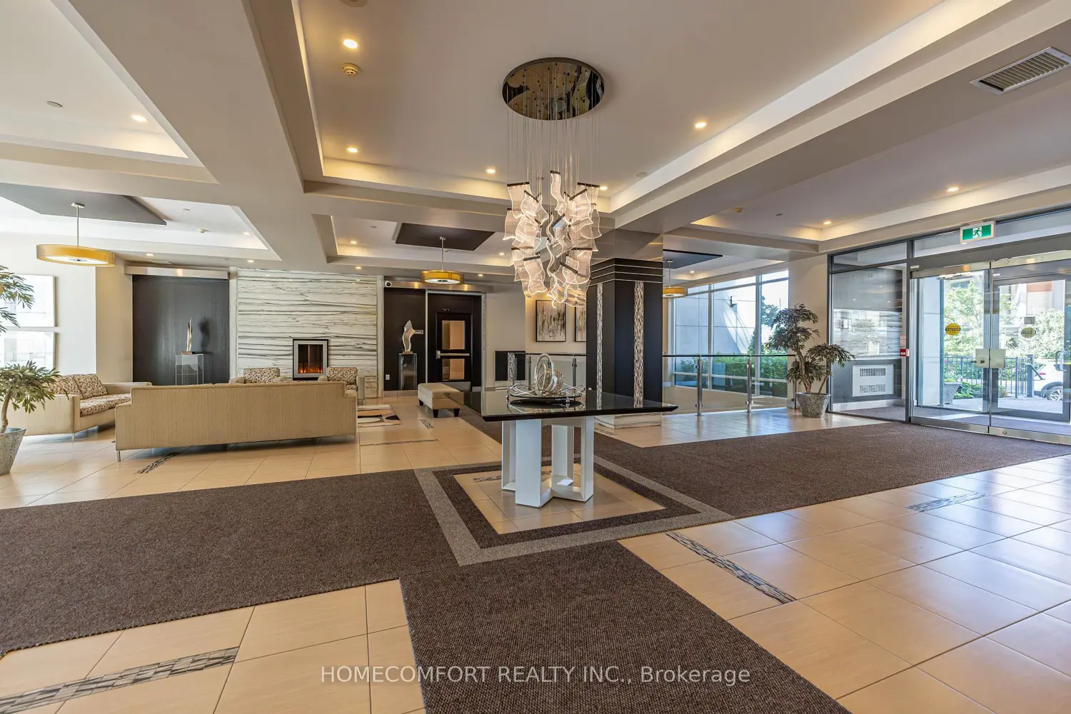 55 South Town Centre Boulevard 517