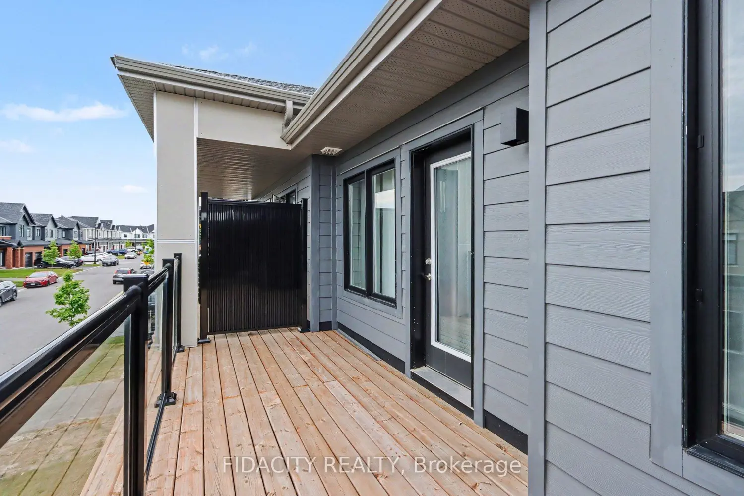 205 Beebalm Crescent photo 3