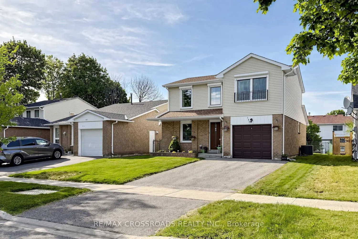 140 Goldhawk Trail photo 2