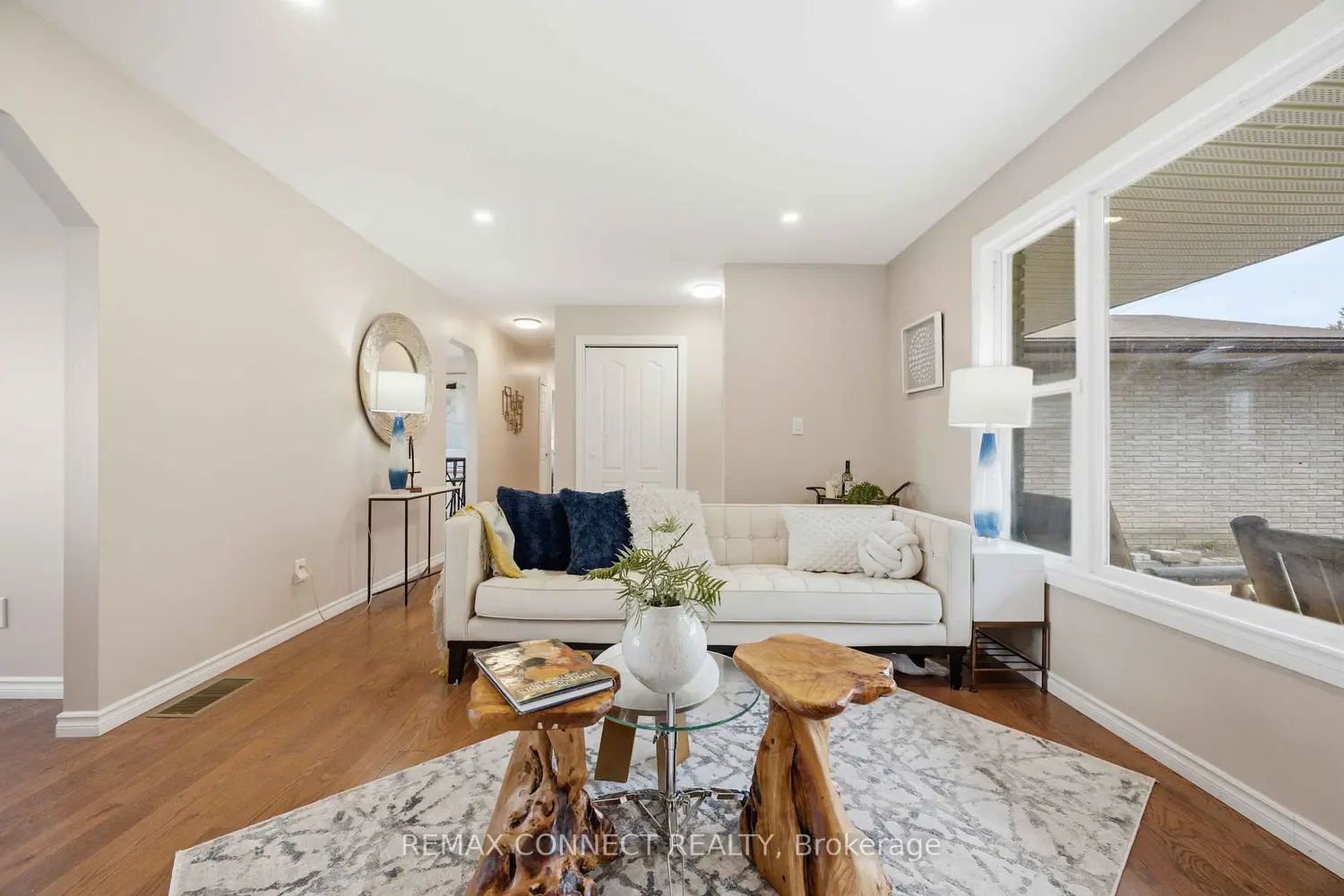 36 Helen Drive photo 2