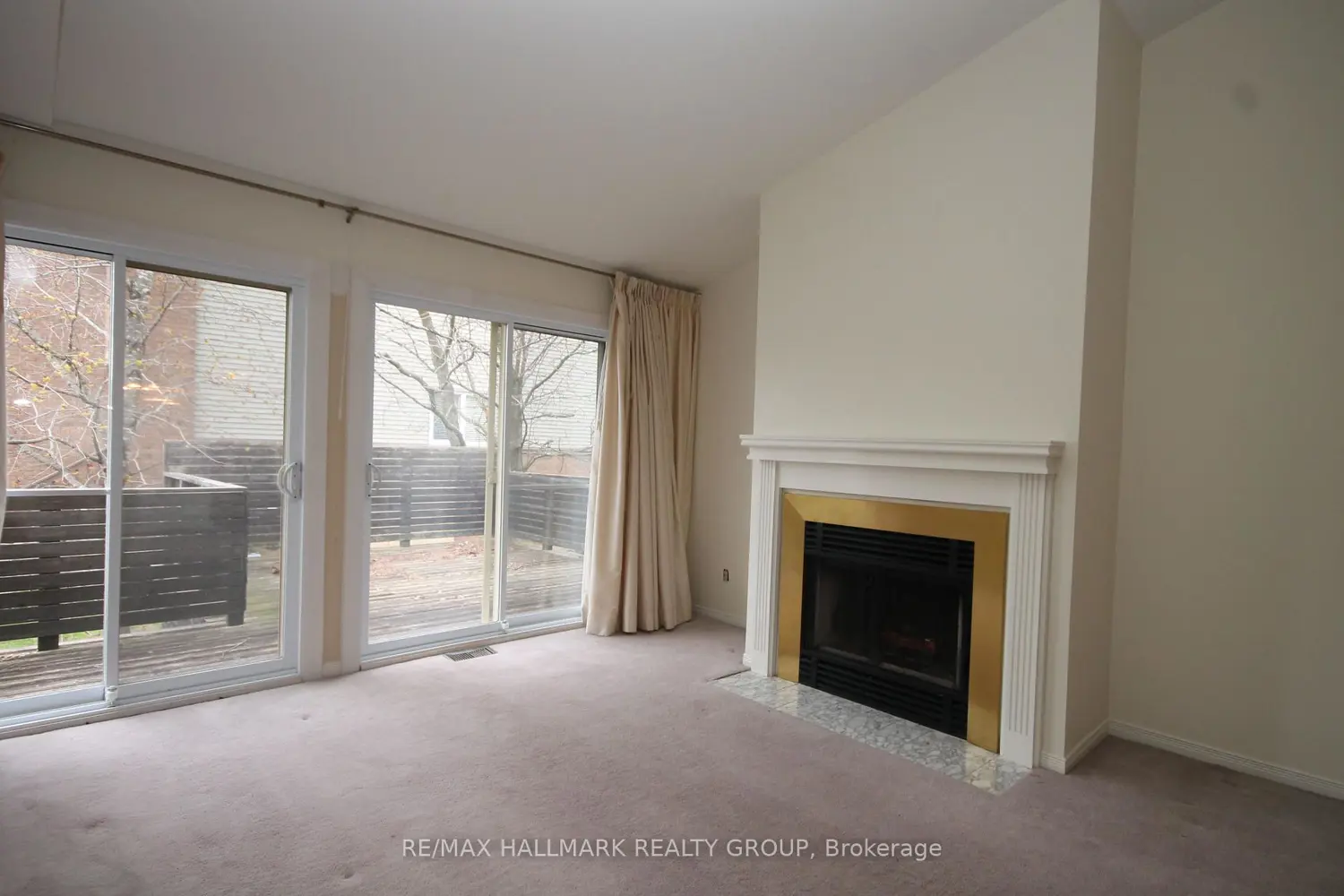 204 Dunbarton Court photo 5