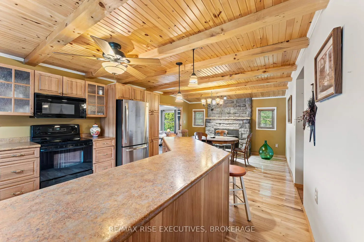 6862 Smith Lane photo 3