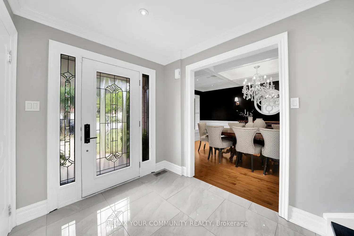 68 Autumn Way photo 2