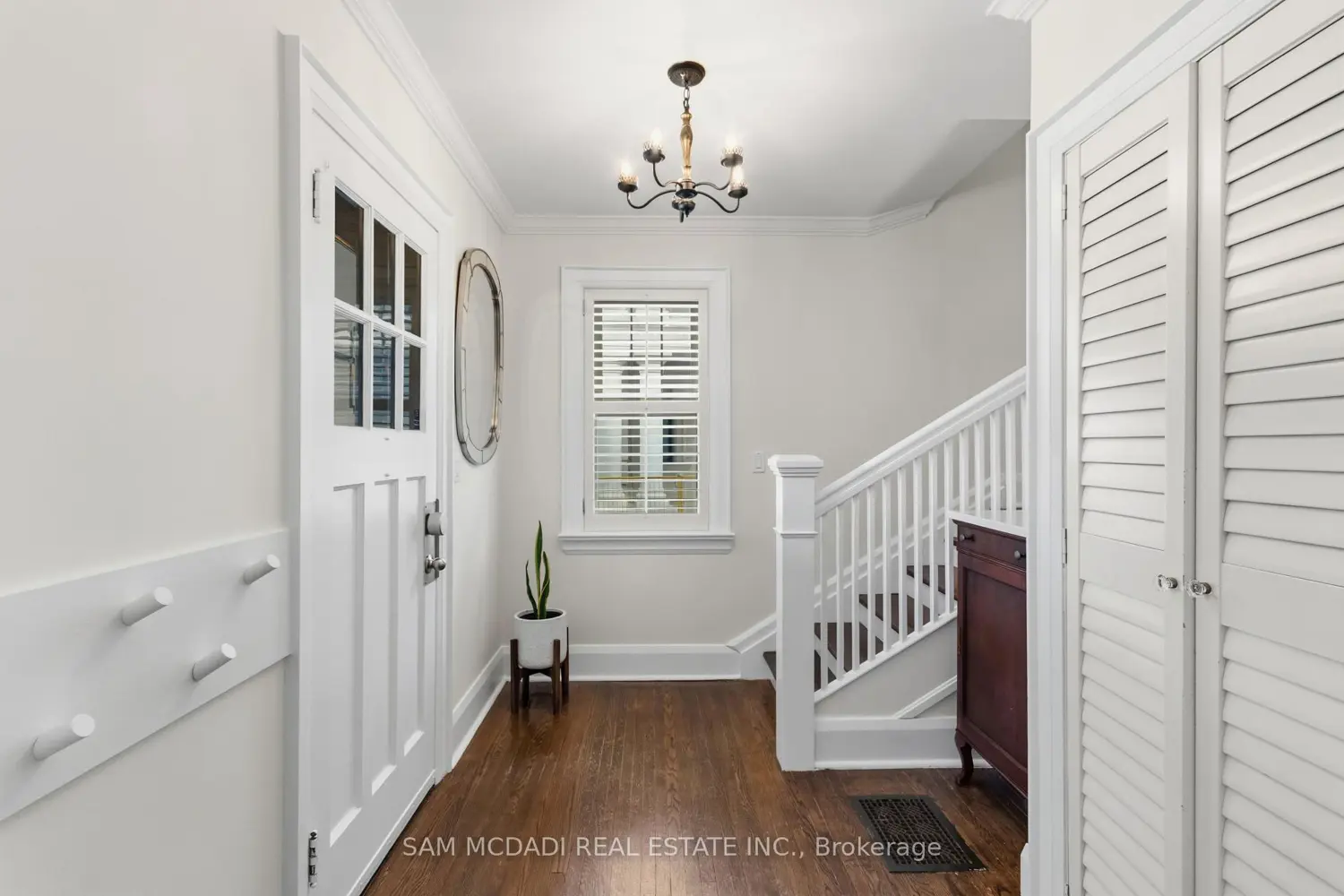 1296 Clarkson Road photo 3