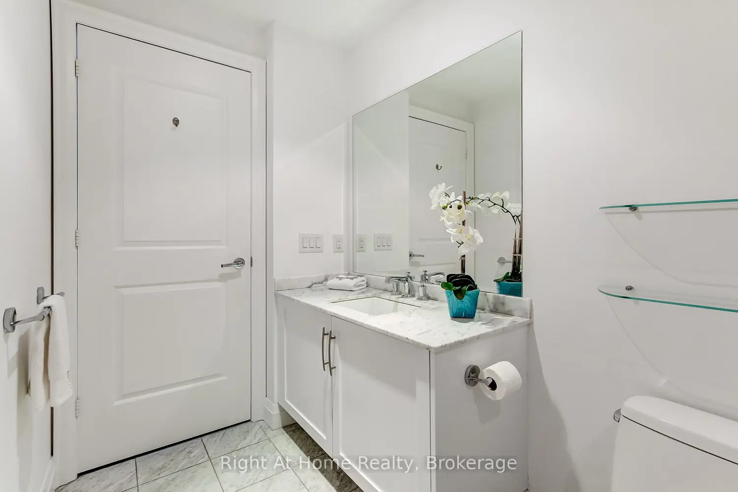 11 Bronte Road 201 photo 4