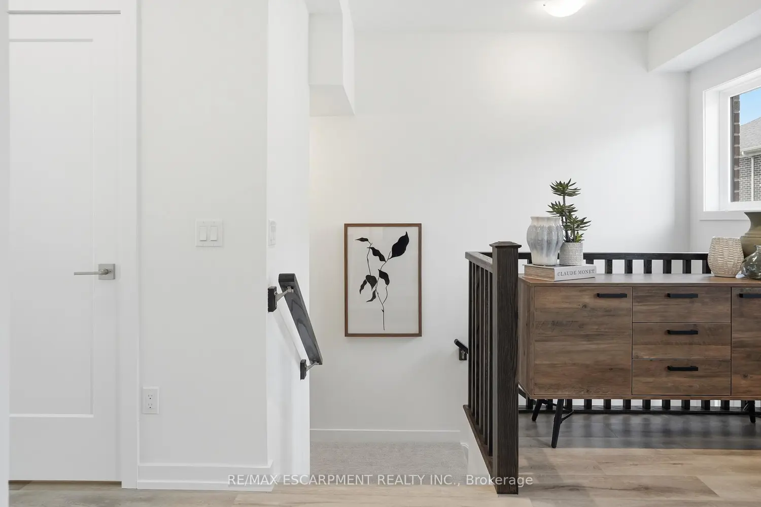 173 Burke Street photo 4
