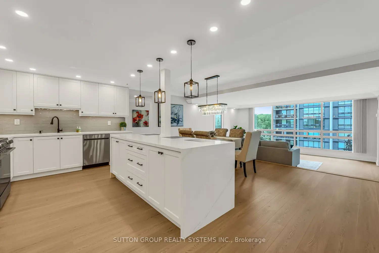 2185 Marine Drive 508 photo 2