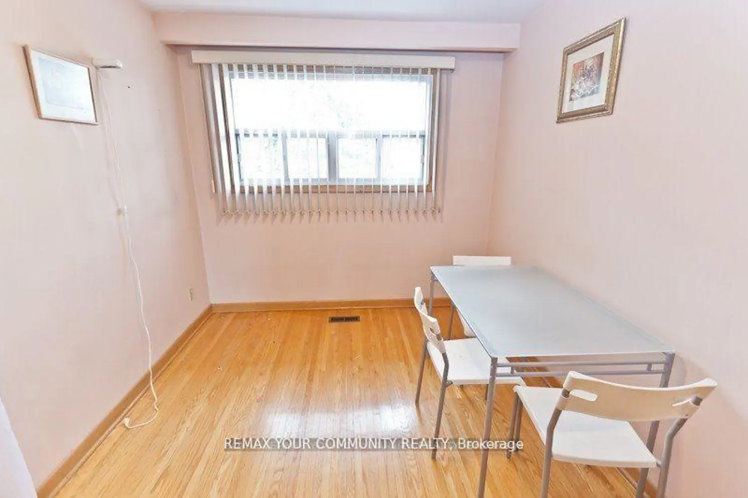 8 Stanwood Crescent photo 5