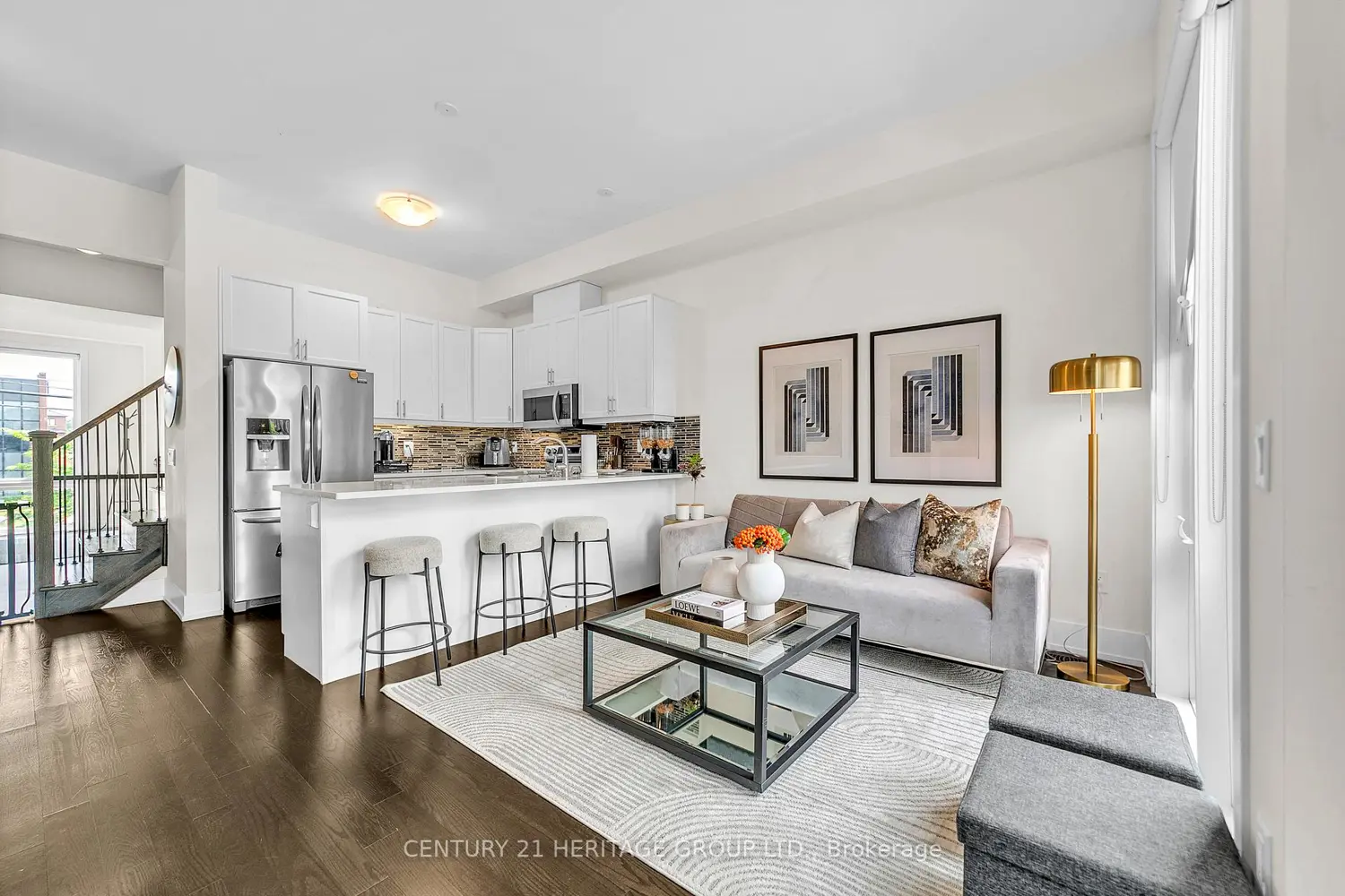 9136 Bathurst Street photo 3