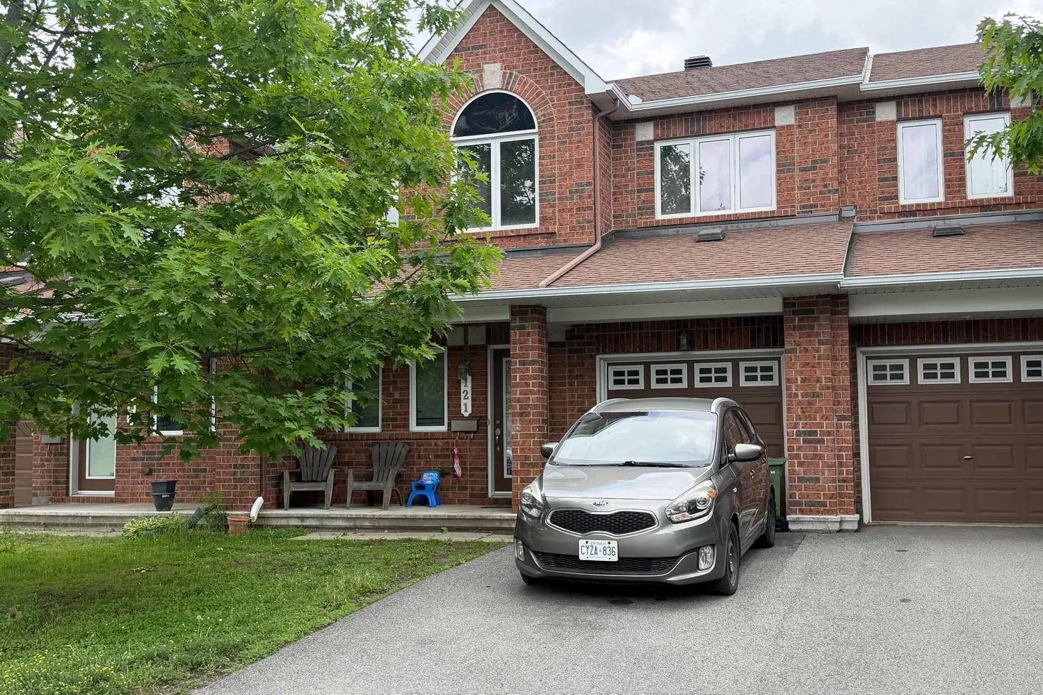 121 Dunforest Terrace