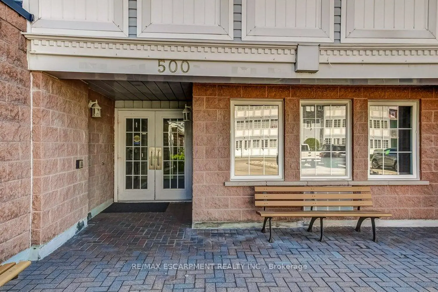 500 Silverbirch Boulevard 203