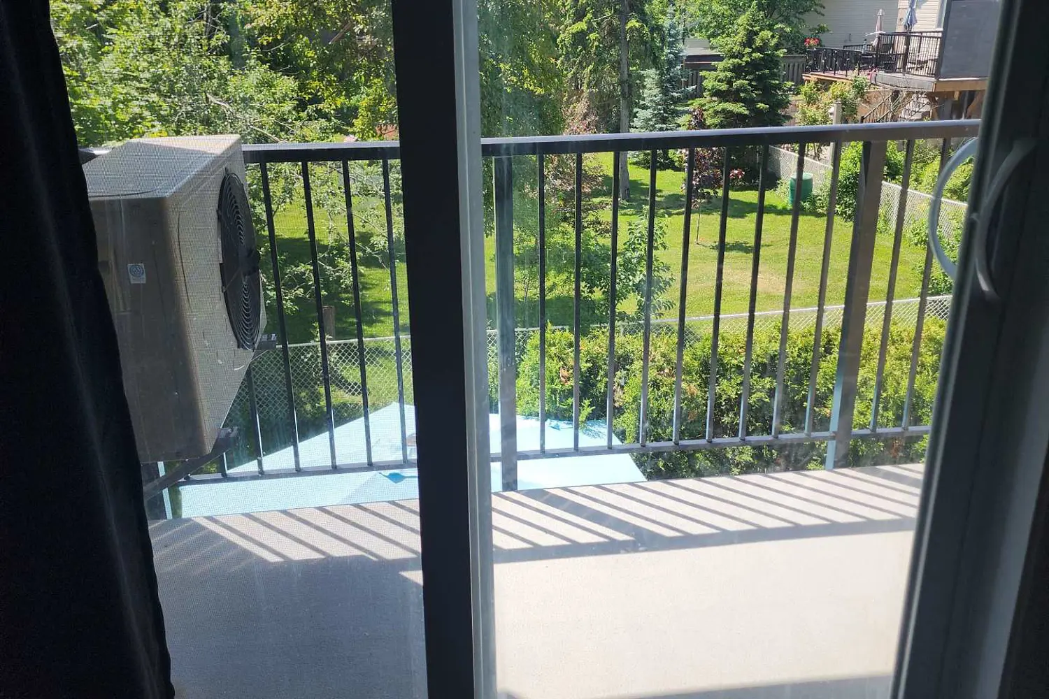 727 Deveron Crescent 210 photo 3