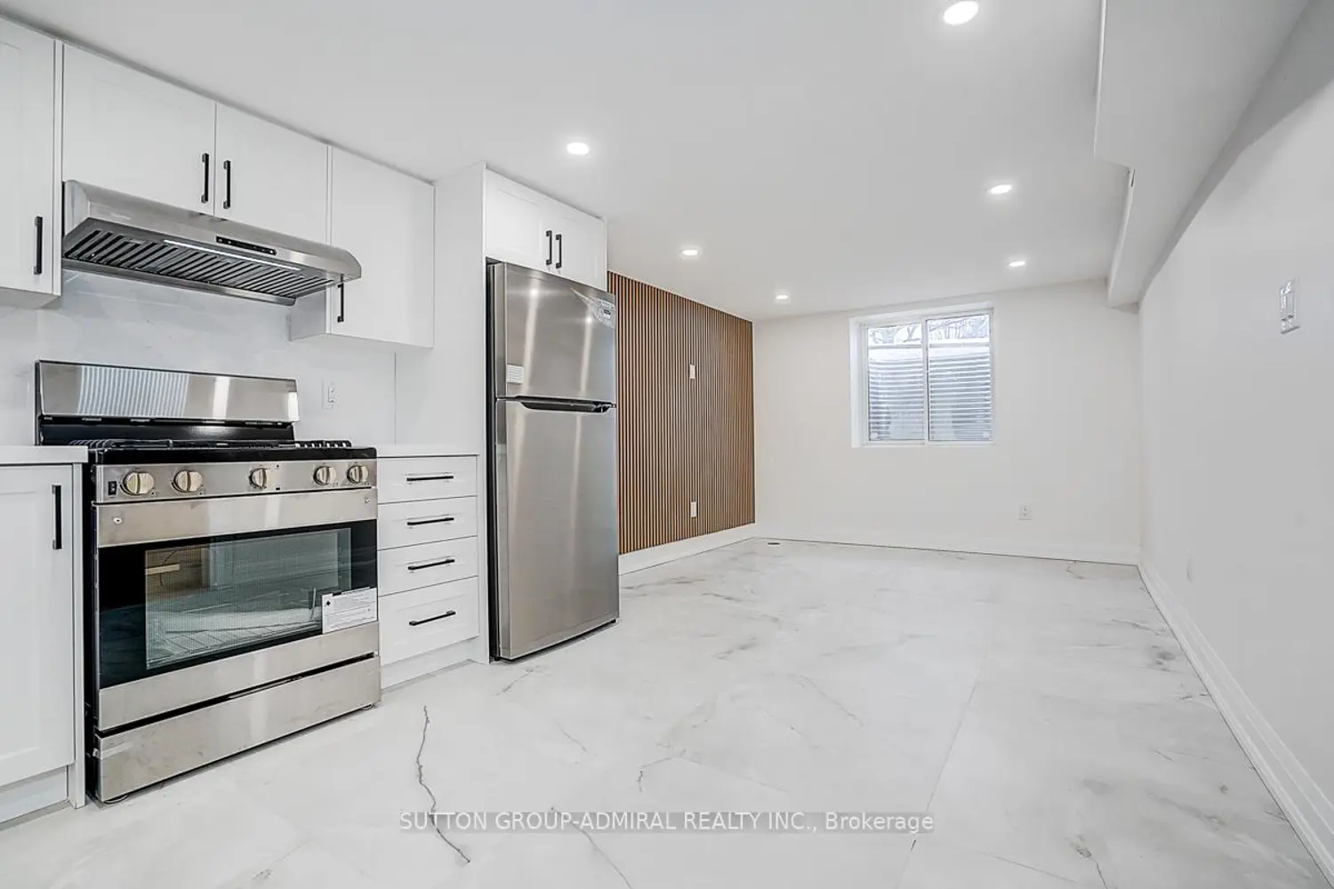 176 Cherrywood Drive photo 5
