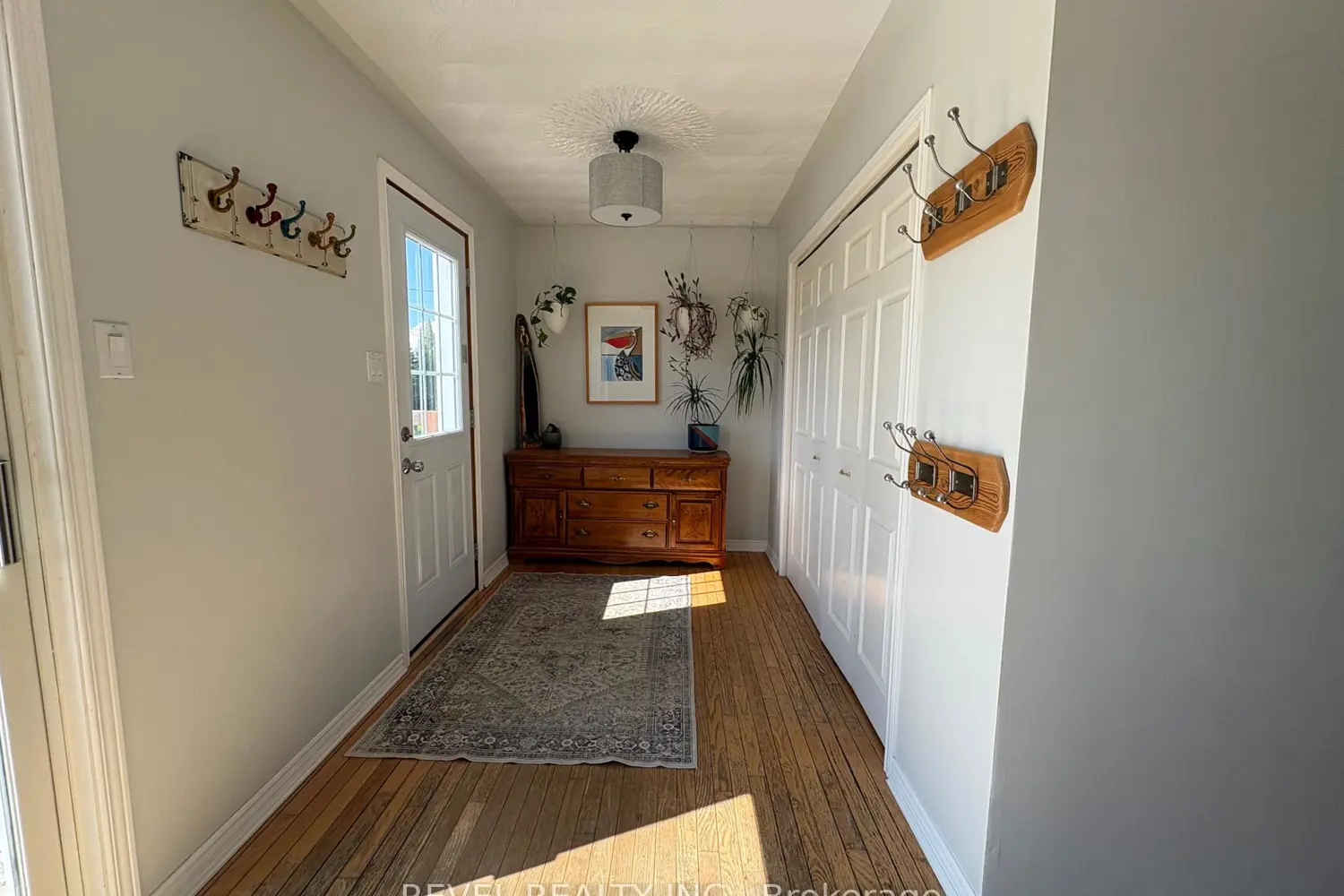 333 Tenth Avenue photo 3