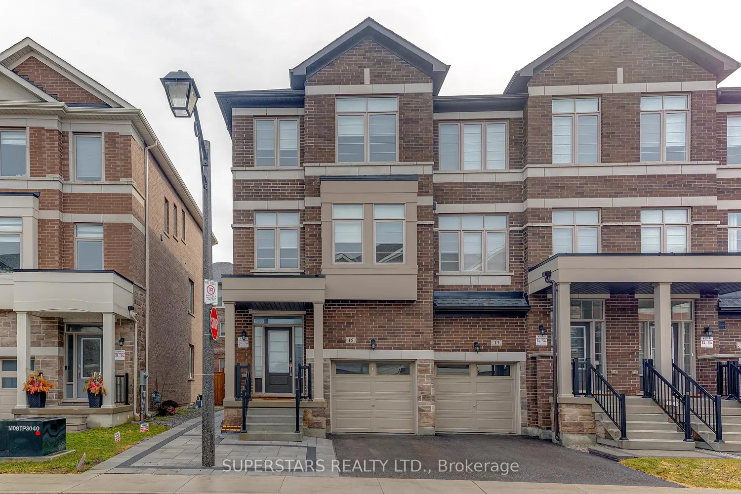 15 Sissons Way