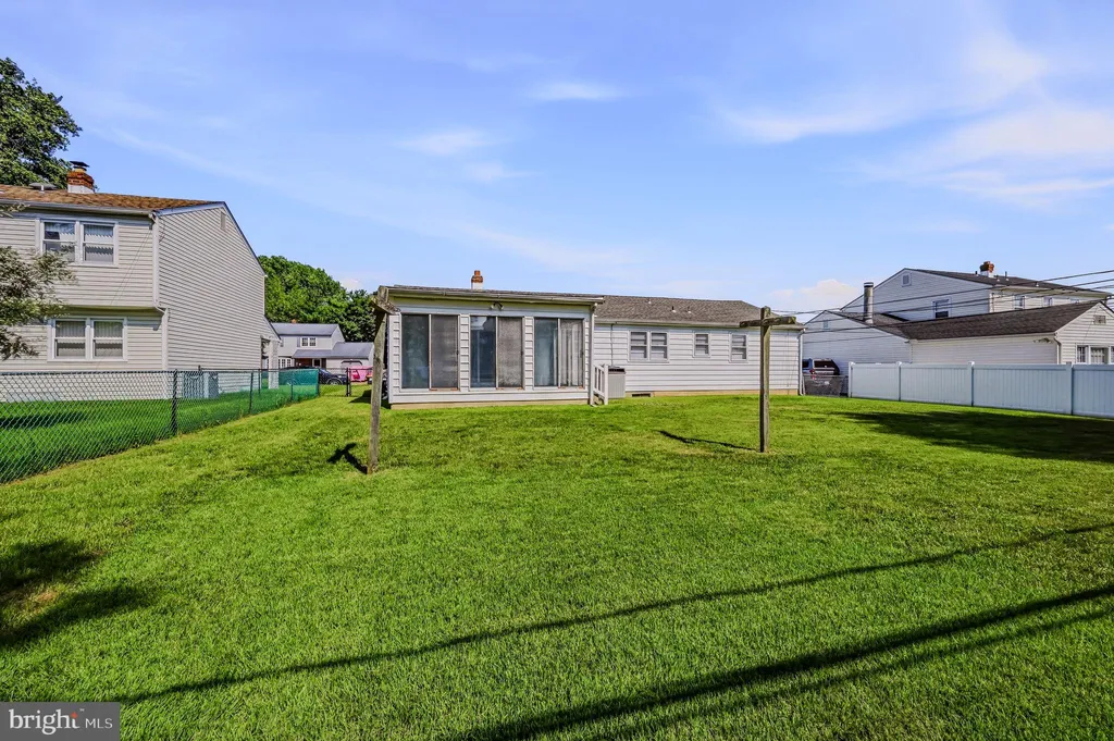 332 E Roosevelt Avenue, New Castle, DE 19720