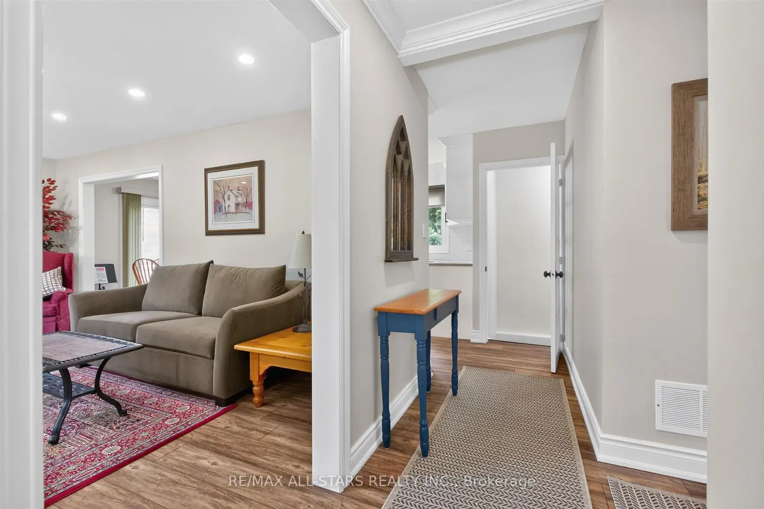 314 Stouffer Street photo 3