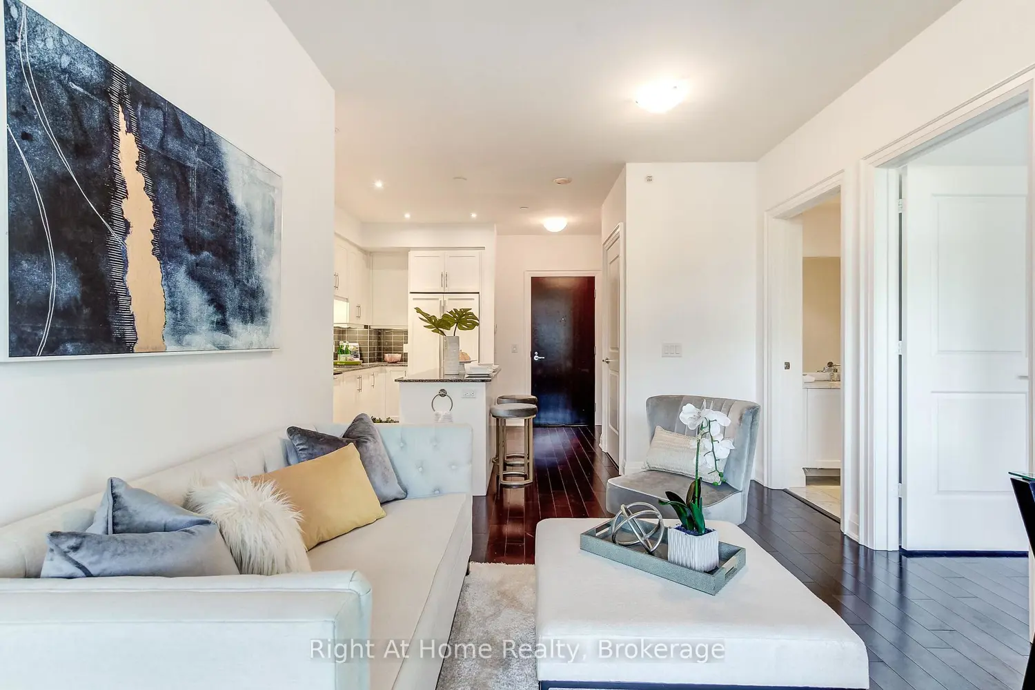 11 Bronte Road 201 photo 3
