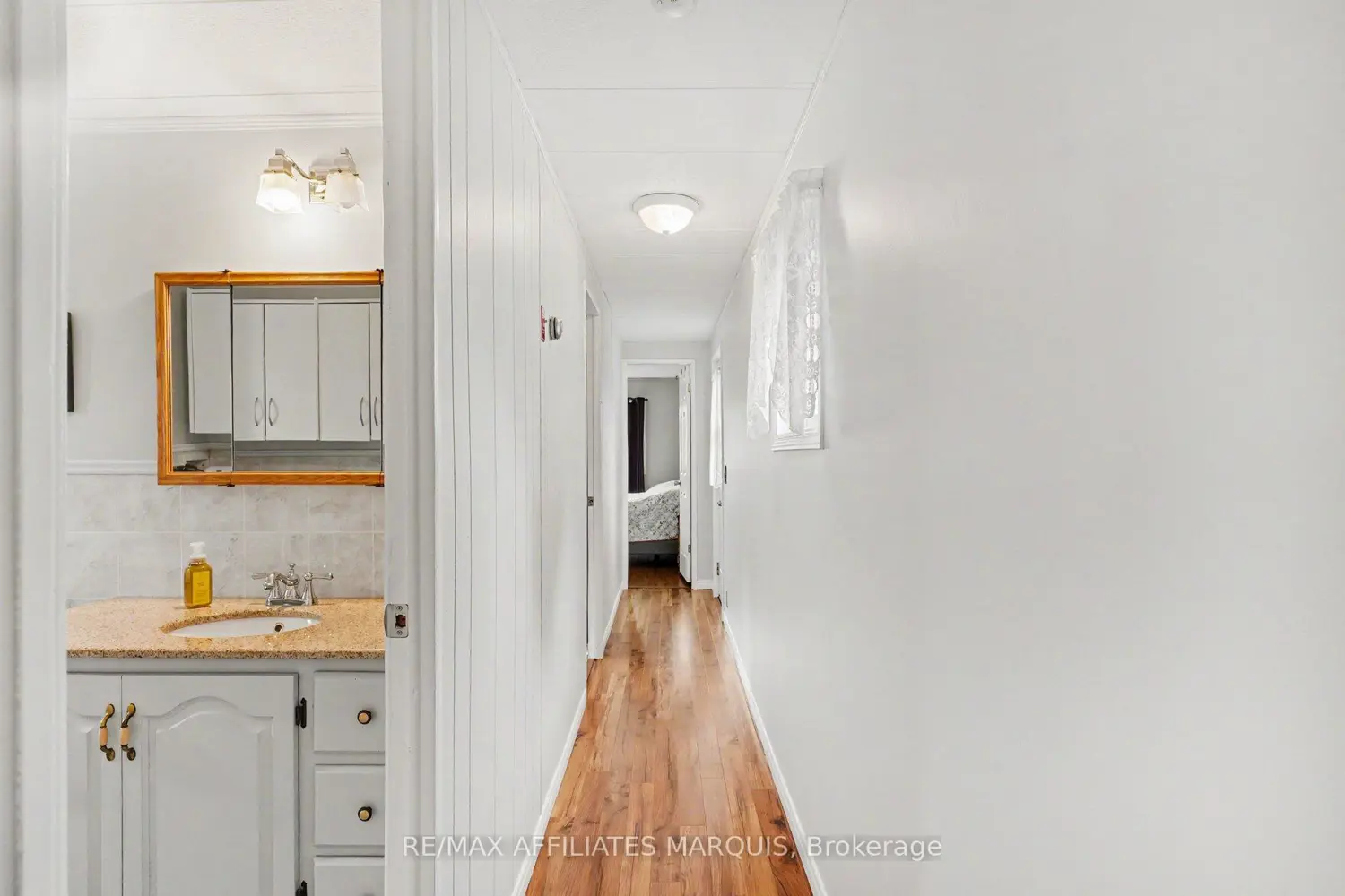 10 Saddle Avenue photo 5