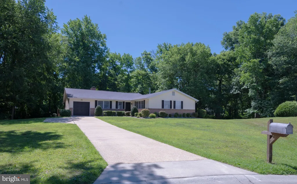 24 Merion Court, Dover, DE 19904