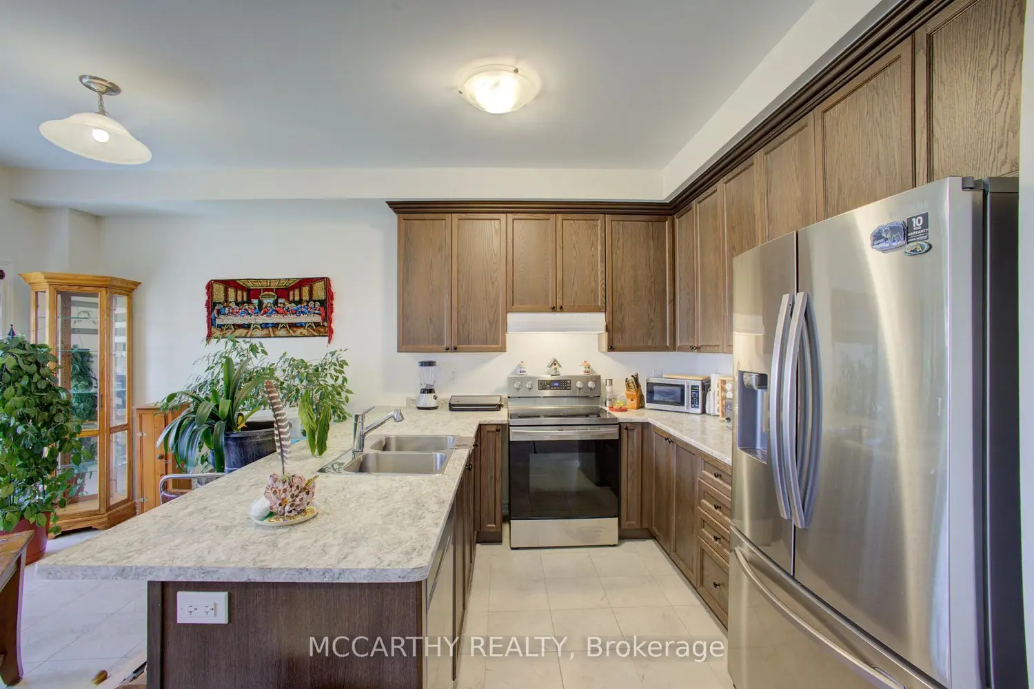 160 Clark Street photo 3