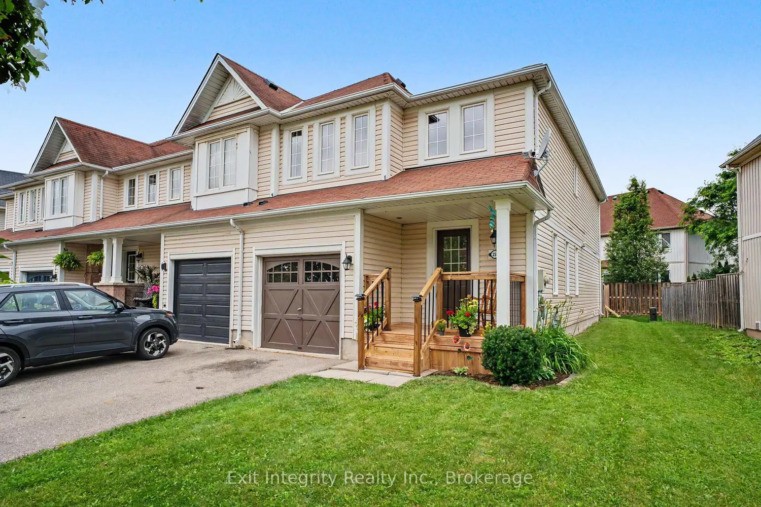 238 Blackburn Drive photo 2
