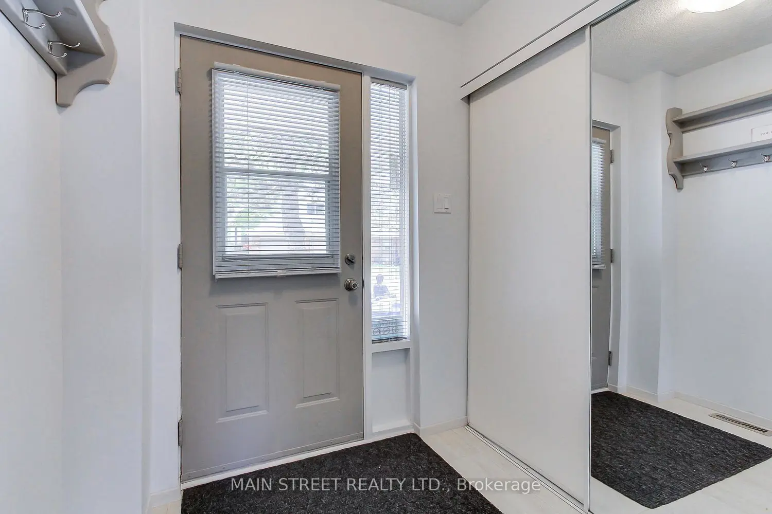 574 Jack Giles Circle photo 3