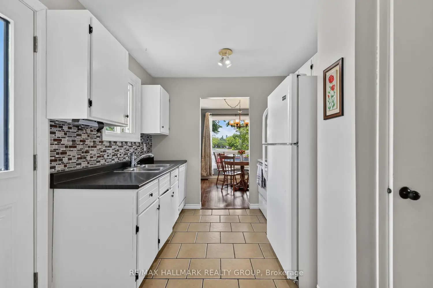 460 Pattie Drive photo 5