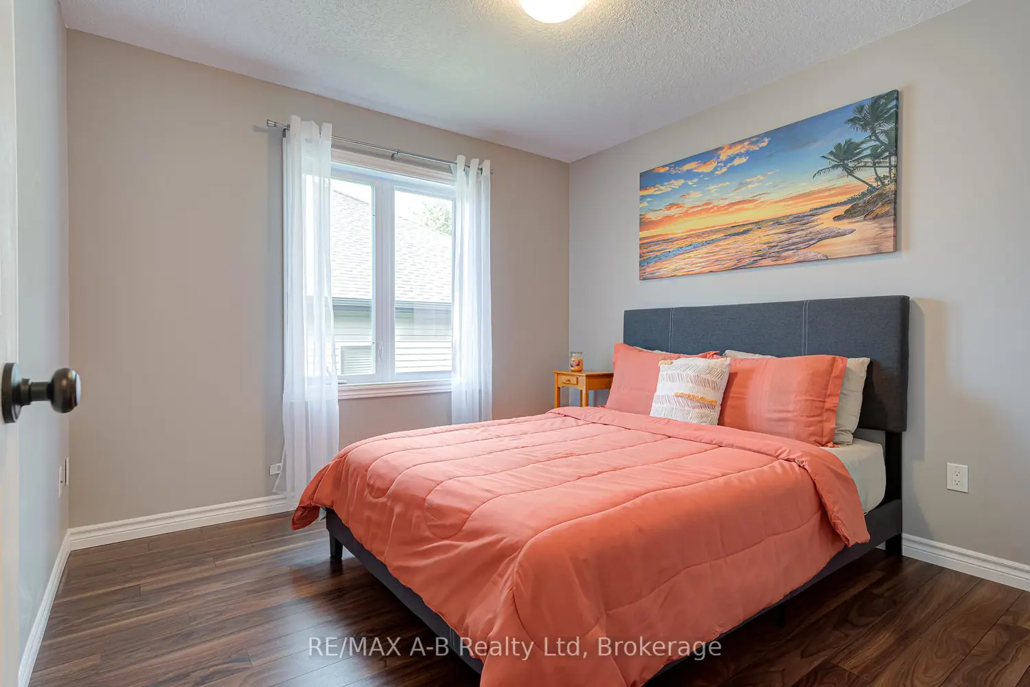 79 Sylvia Street photo 5
