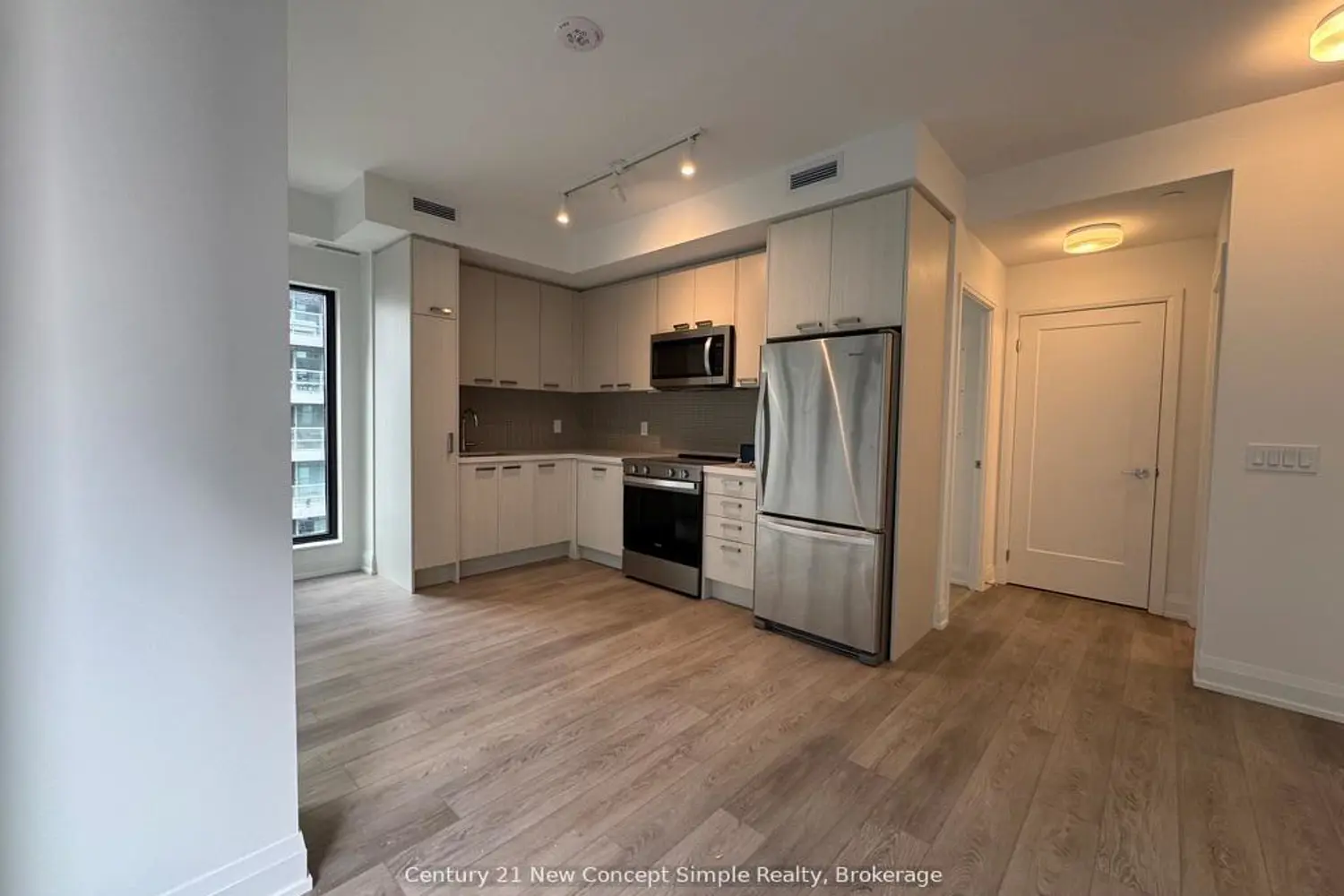 20 Soudan Avenue 1108 photo 2