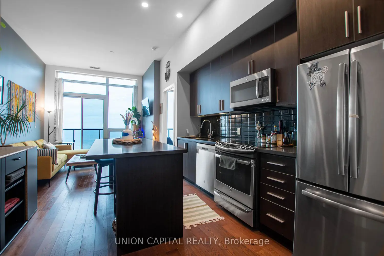 2212 Lake Shore Boulevard Ph02 photo 2