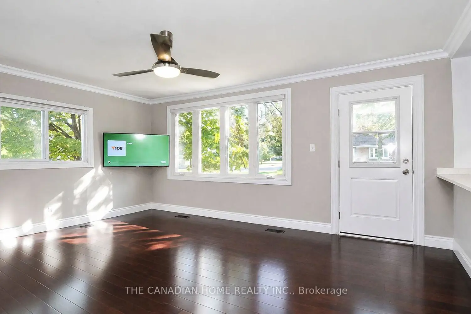 142 Winston Boulevard photo 5