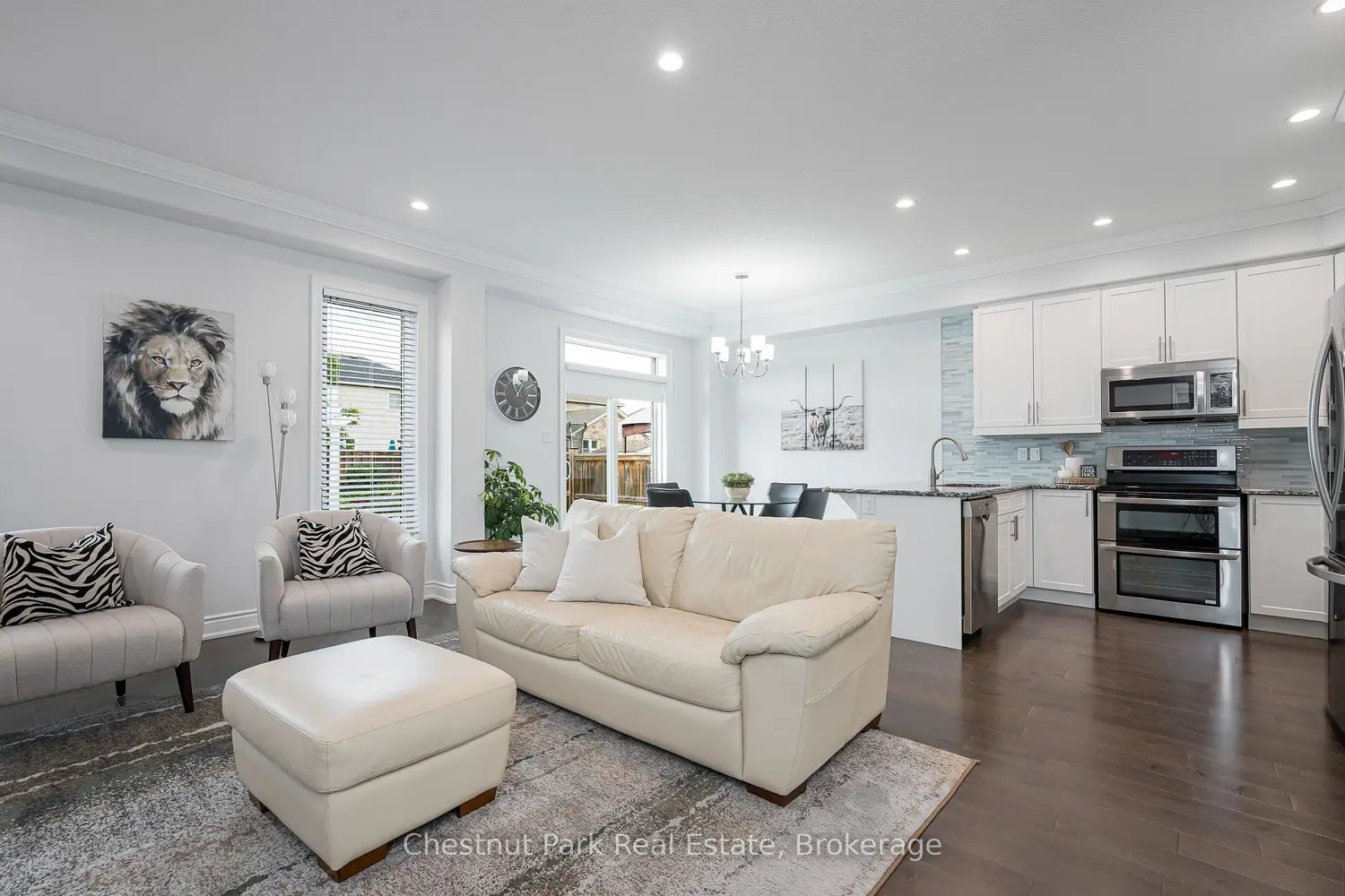 89 Garbutt Crescent photo 4