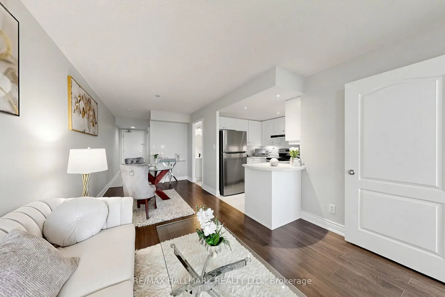 3 Rean Drive 1506 photo 4