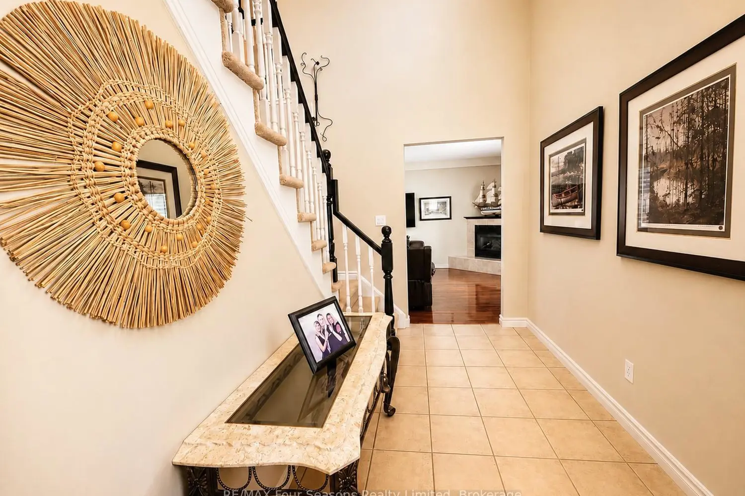 59 Highlands Crescent photo 3