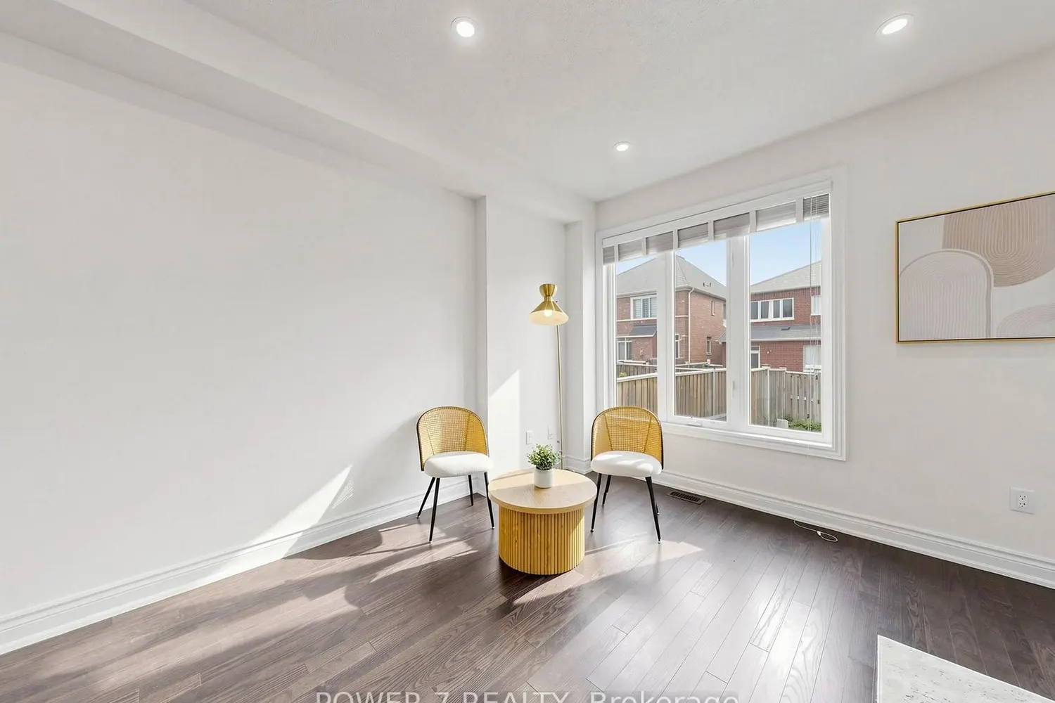 8 Briarfield Avenue photo 3