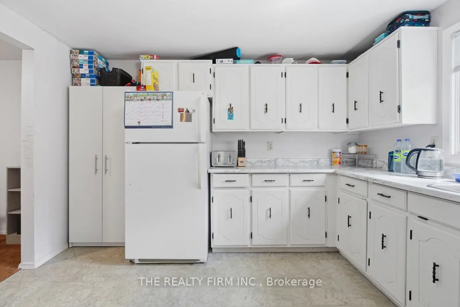 159 Sandringham Crescent 32 photo 5