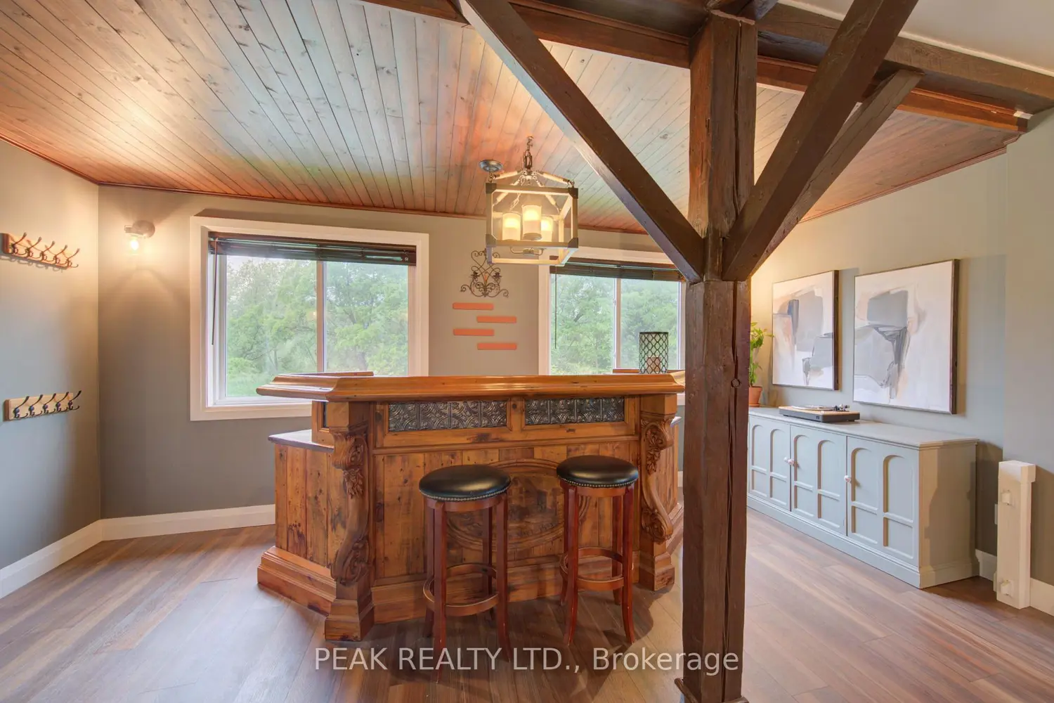 5421 King Street photo 4