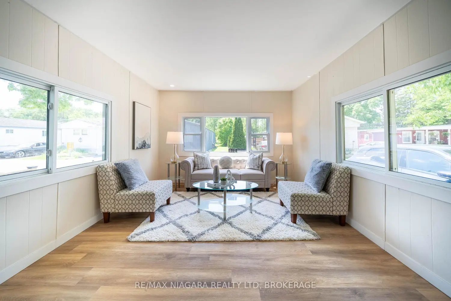 4595 Abigail Lane photo 3