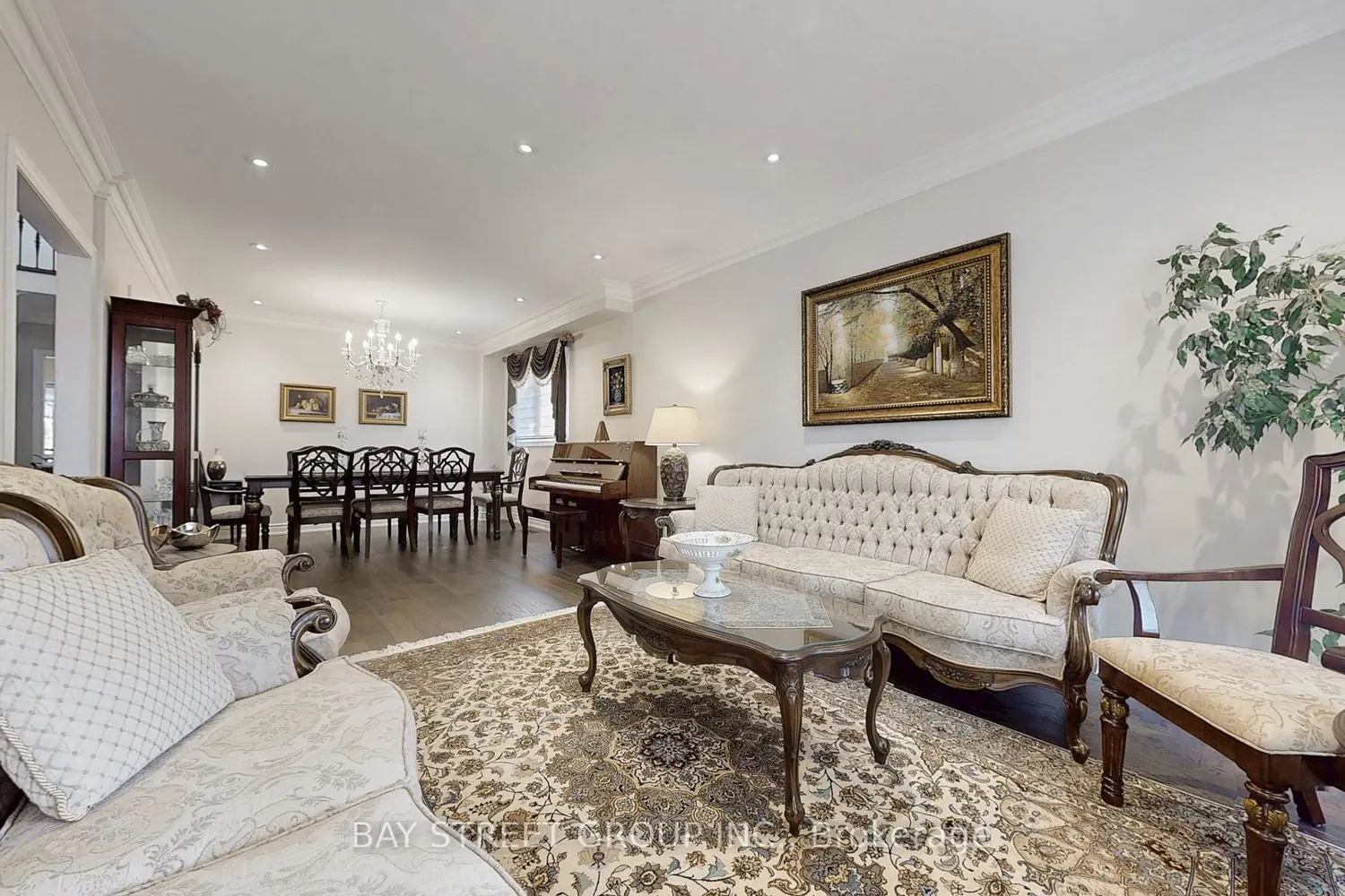 57 Whitburn Crescent photo 2