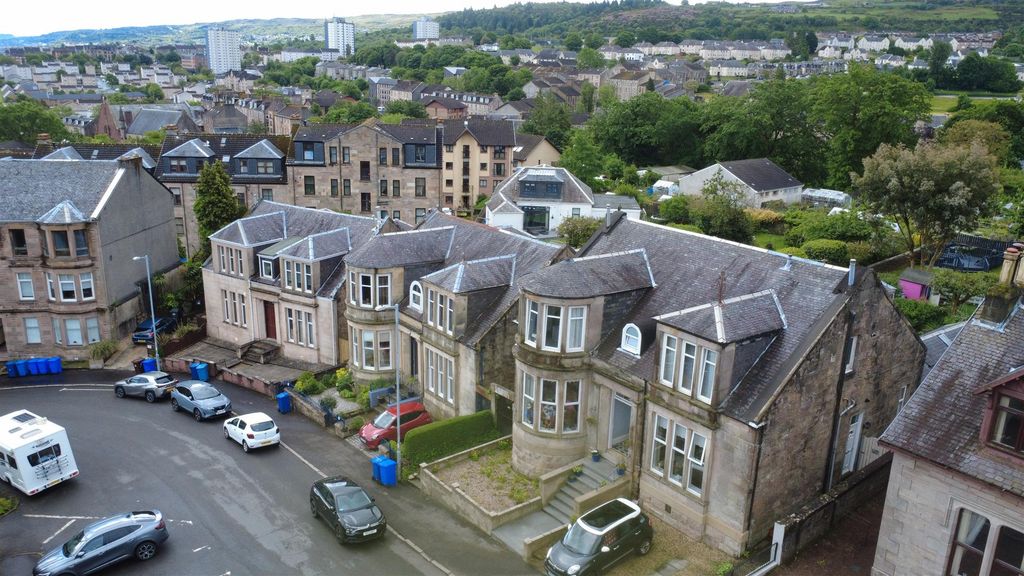 3 bed flat for saleCaddlehill Street, Greenock PA16