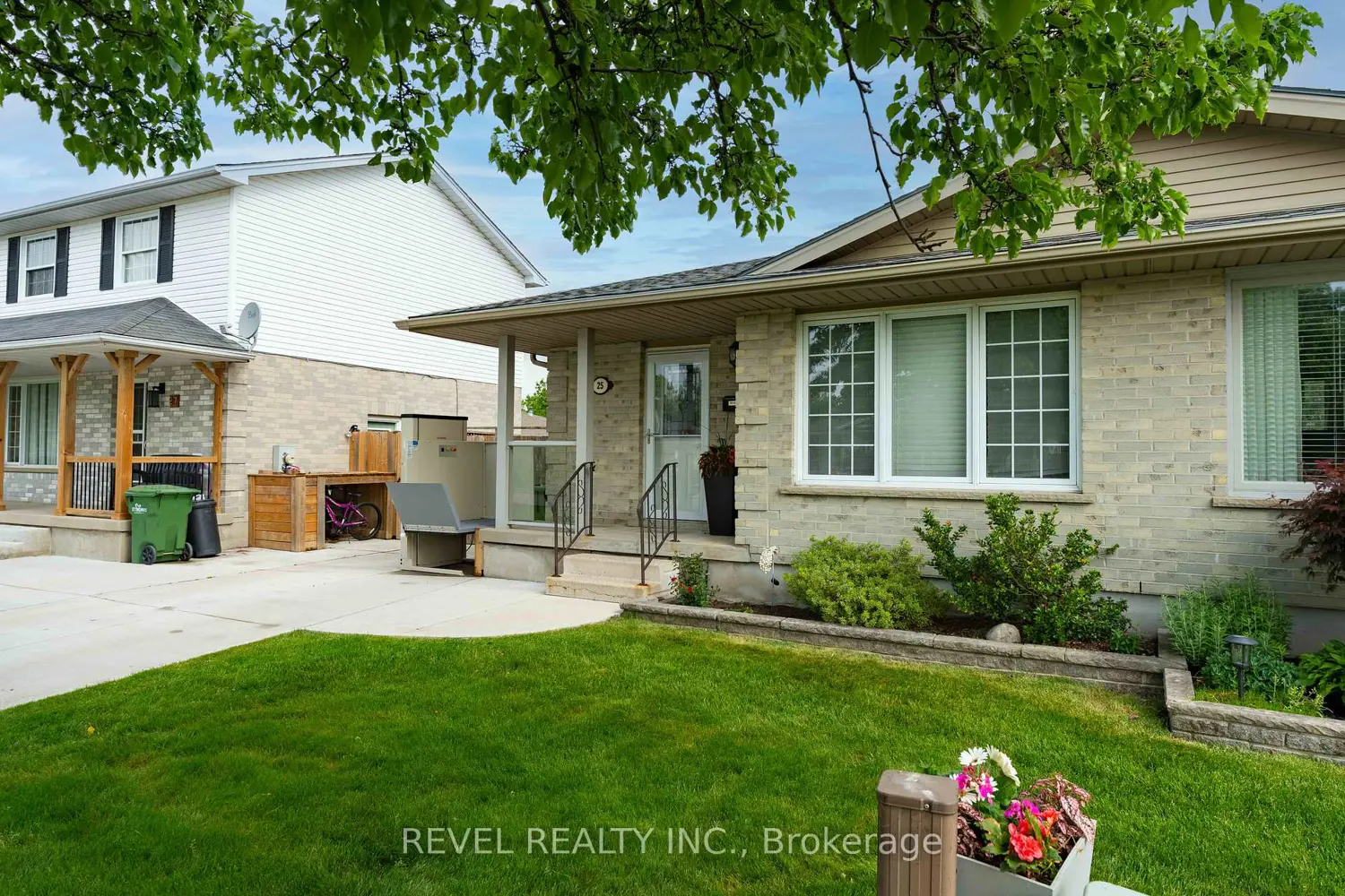 25 Rodney Crescent photo 3